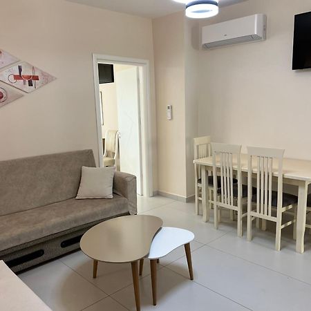 Saranda Luxury Apartments Bagian luar foto