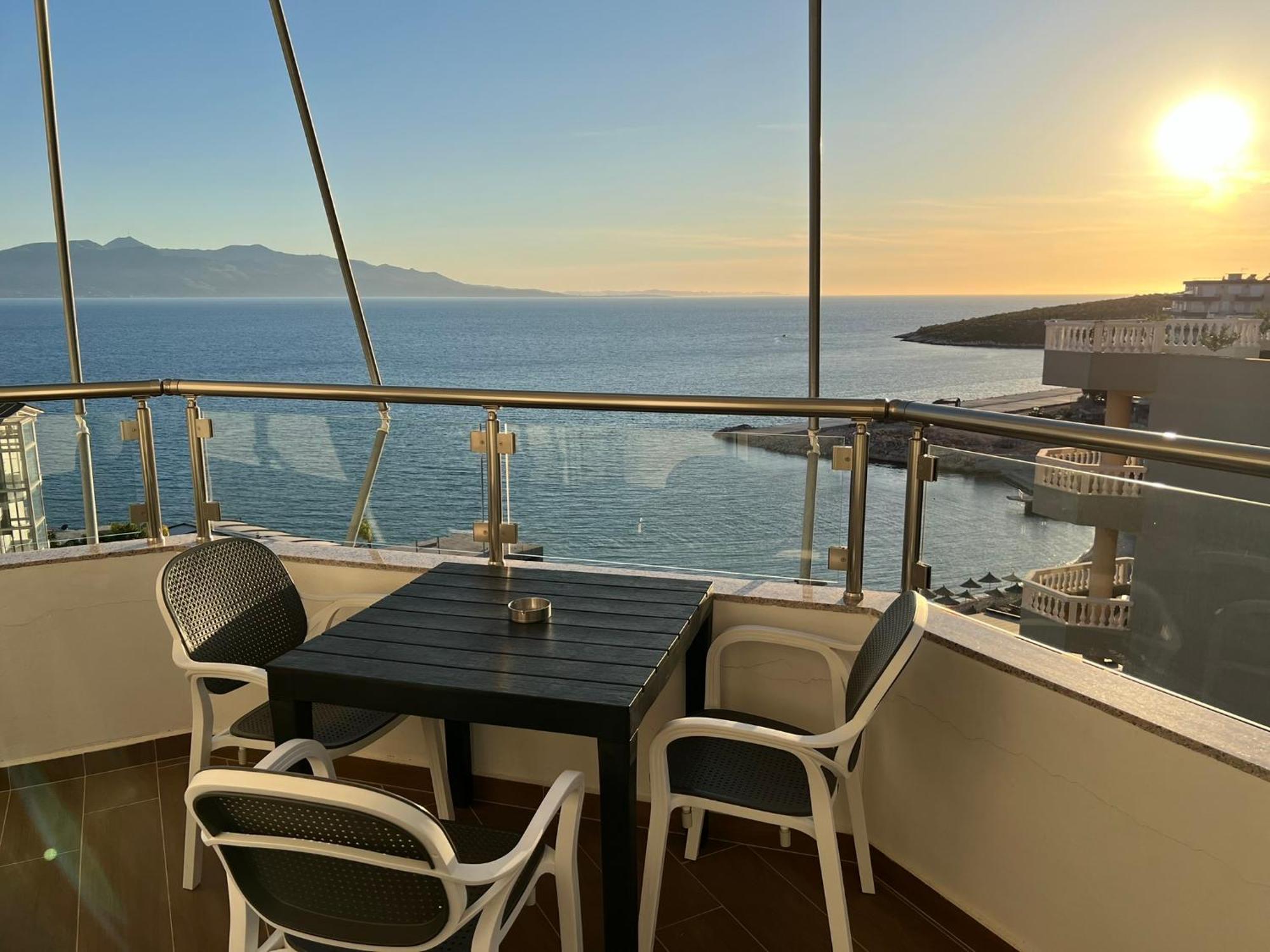 Saranda Luxury Apartments Bagian luar foto